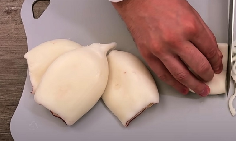 Салат с кальмаром по-мурмански: нежность, свежесть и новый вкус