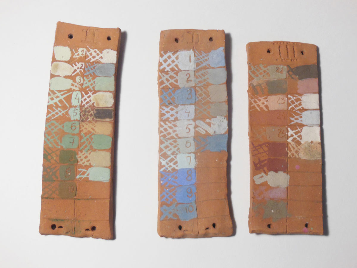 пример пробников на общей плашке - в зависимости от компонентов хром первая, кобальт вторая и железо третья