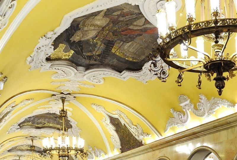 «Билет стоит копейки, а внутри — дворец»: как итальянский архитектор полчаса плакал на станции московского метро