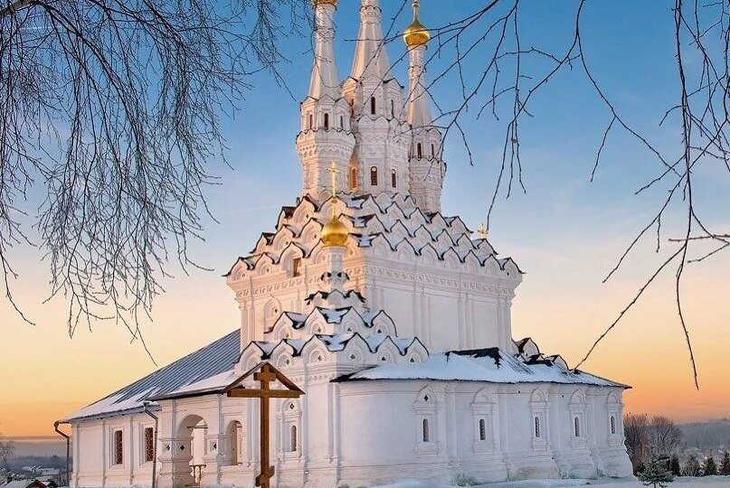 Удивительная по красоте церковь с кокошниками в Вязьме