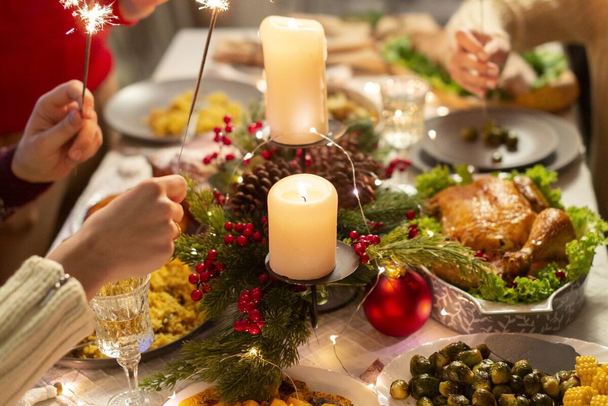    Что можно купить к новогоднему столу уже сейчас, чтобы не стоять в очередях freepik