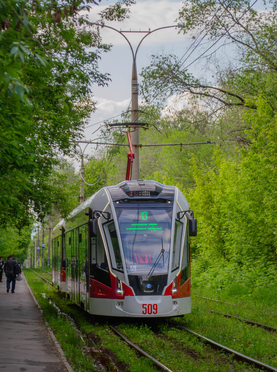 Поезд из вагонов 71-911ЕМ "Львенок" в Самаре, источник фото https://transphoto.org/photo/2194058, автор Trains63