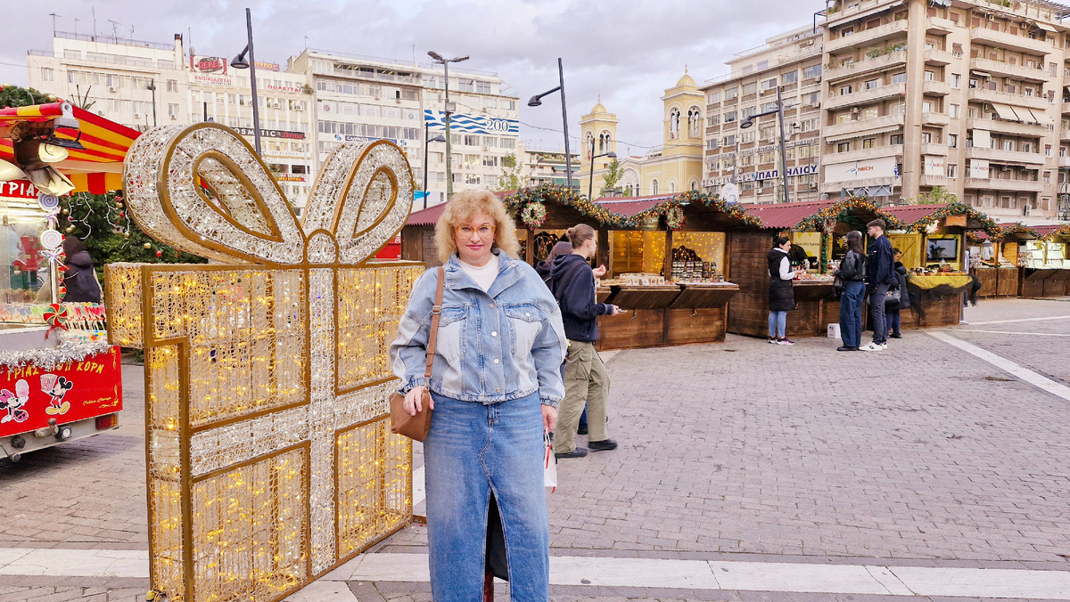 Рождественская ярмарка в Пирее