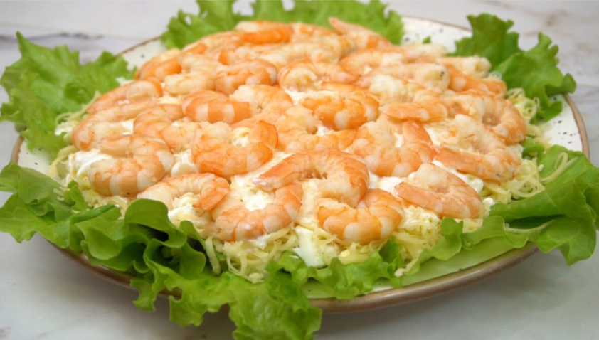 Каждый год готовлю 31 декабря, чтобы услышать: "Как вкусно!" Хотите, чтобы гости запомнили ваш стол? Приготовьте Салат "Комплимент".