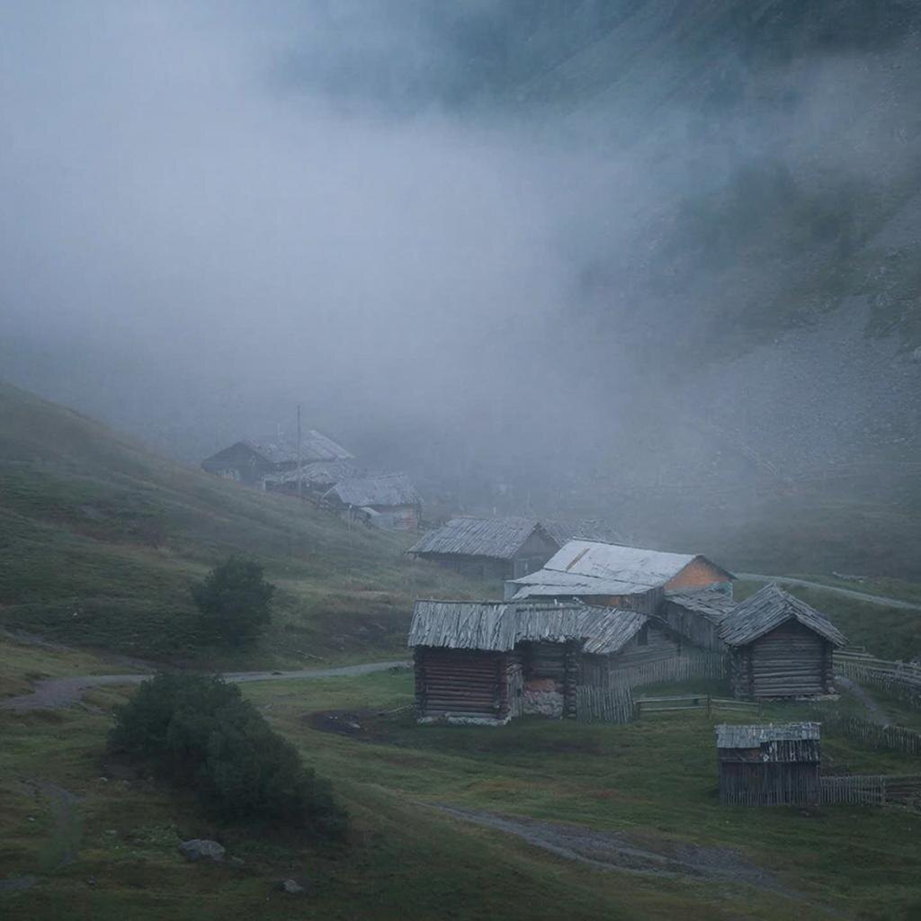 Фото сгенерировано нейросетью.