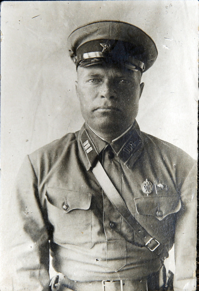 Командир-военком 11 Хорезмского полка войск ОГПУ И.И. Масленников. 1934
