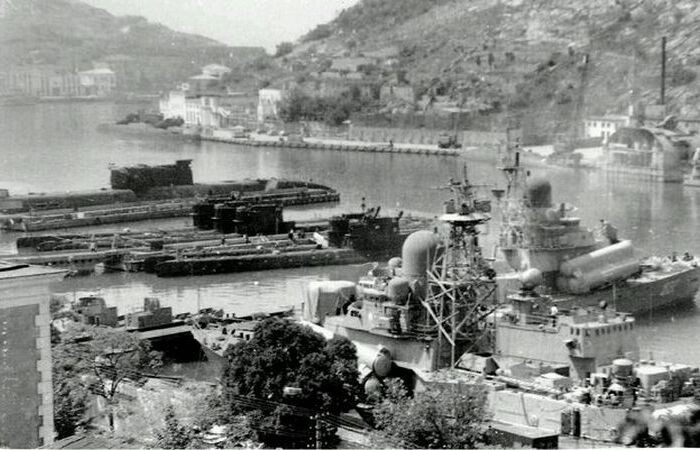 Создавалась как резервный пункт командования для Черноморского флота.