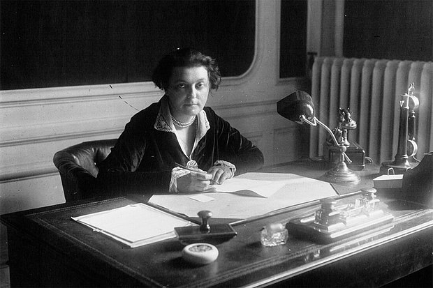    Ольга Каменева в 1927 году. Фото: Bibliothèque nationale de France, département Estampes et photographie / Wikipedia