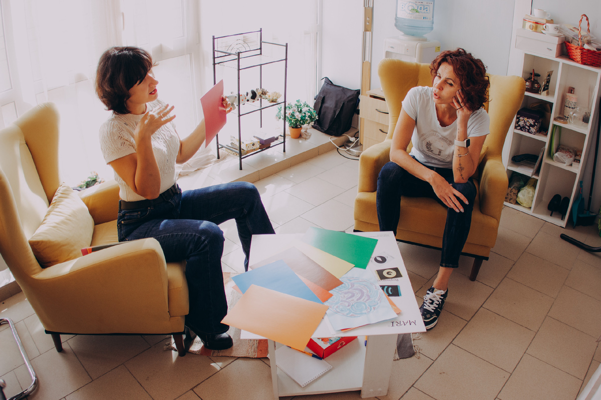 Из фото архива студии Искусство психологии