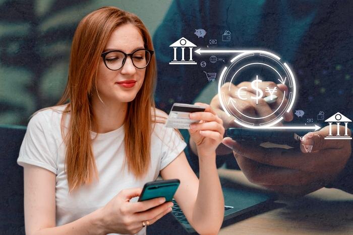 Центробанк разрешил с 8 декабря переводить деньги за границу. Коллаж © Life.ru. Обложка © Shutterstock / FOTODOM / Liuba Bilyk, Andrei Minsk, NikOStudio