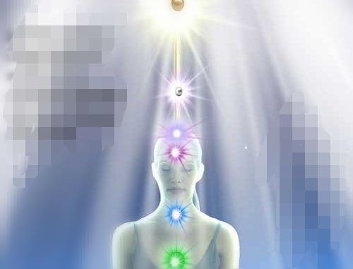 (источник изображения: https://ru.pinterest.com/didilatare/chakras/)