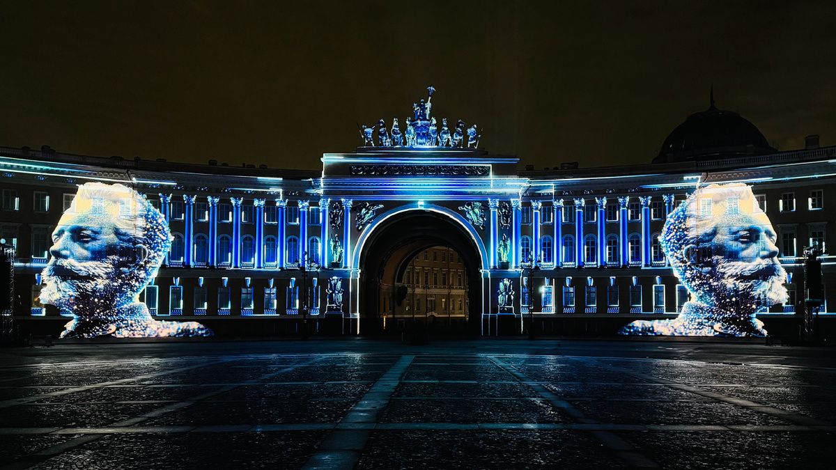 мультимедийное шоу «Чайковский»