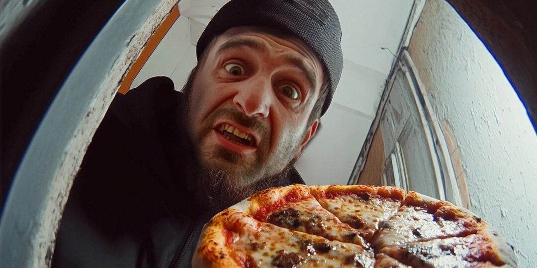 Они нас так ненавидят? Мигранты портят еду при доставке. Крик души профессора