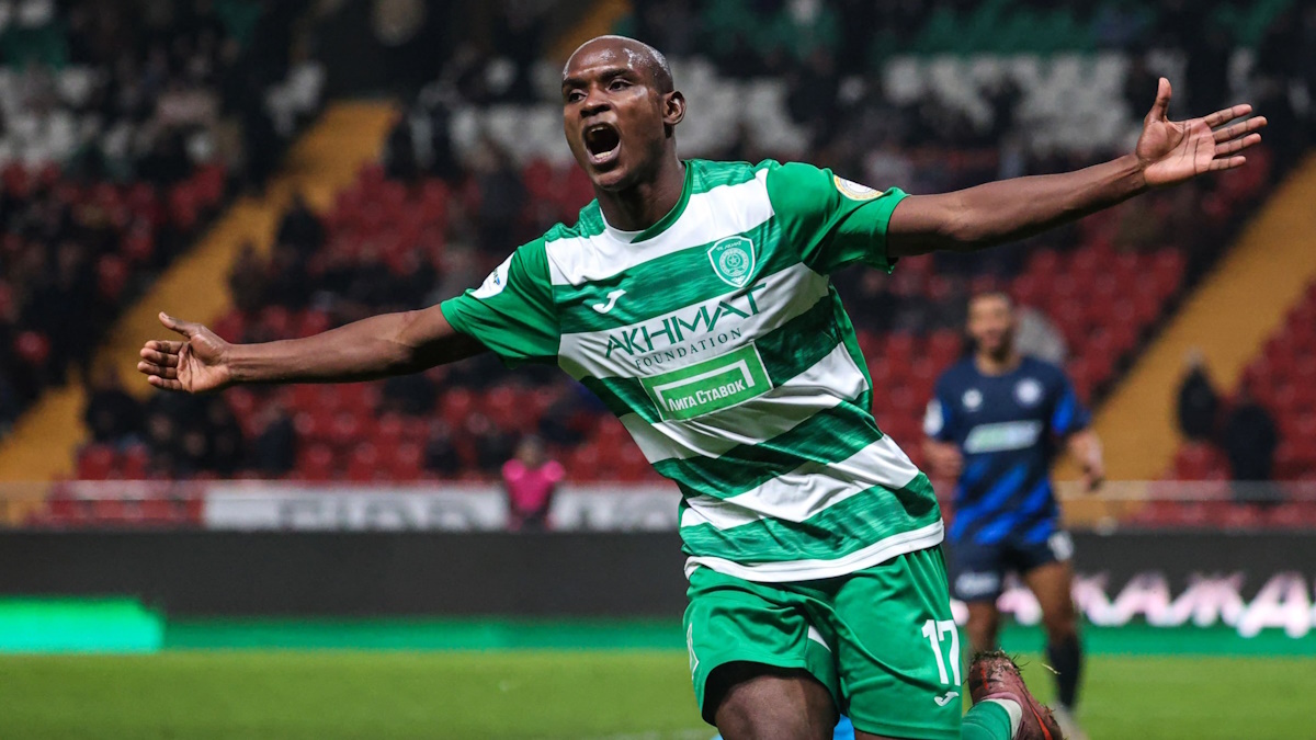    Эгаш Касинтура забил победный гол "Оренбургу". Фото: пресс-служба ФК "Ахмат"