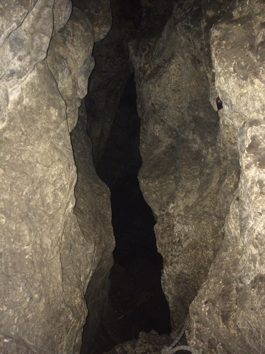 Вход в пещеру Лисий хвост на горе Агармыш