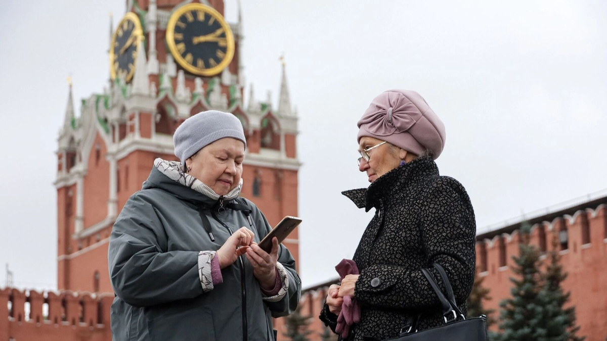 Будущим пенсионерам поднимут пенсионный балл. Фото: Олег Елков. ТАСС