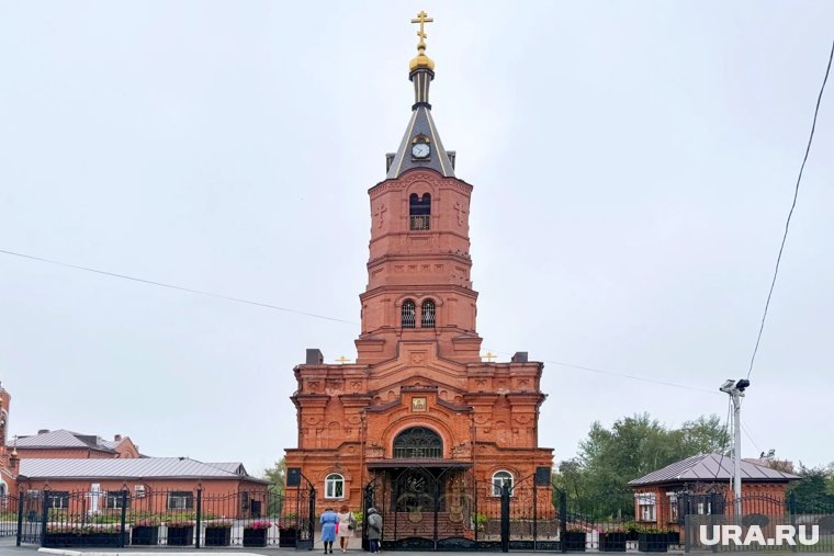    В настоящее время архитектурой можно любоваться и ночью — храм имеет специальную подсветку