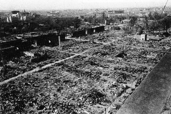    Руины Токио после налета 10 марта 1945 года / AP