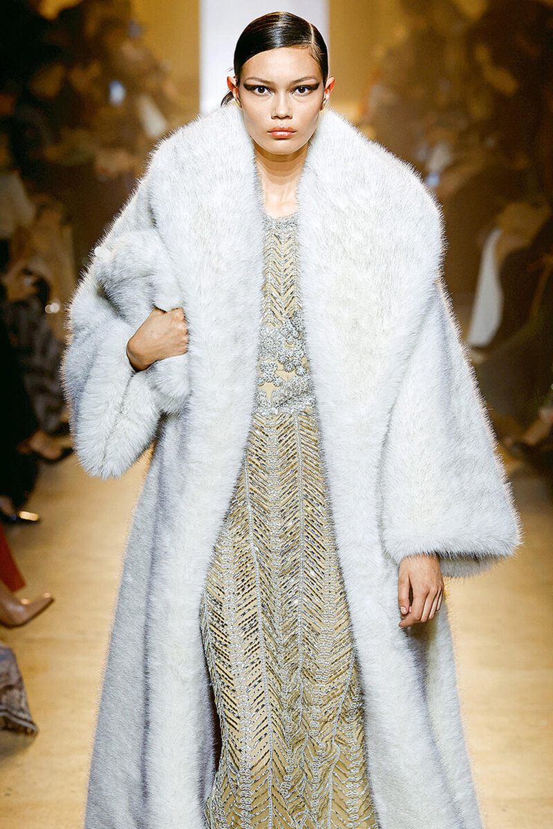    Elie Saab. Осень-зима — 2025/2026 LEGION-MEDIA