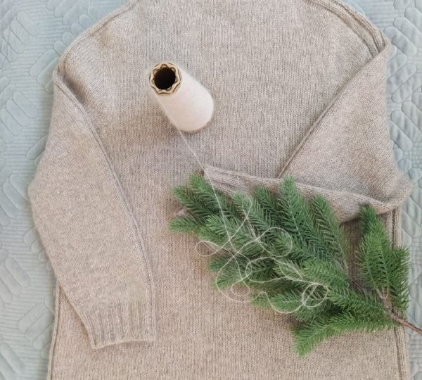 Связала свитер оверсайз из нити тоньше волоса. Показываю, как создать изделие уровня люкс