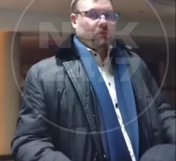 Вахтёр против системы: сторож пресёк ночную пьянку новосибирских чиновников и отчитал «господ»