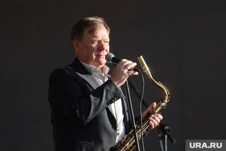 «Долина — величайшая певица, и она действительно попала в беду»: Бутман вступился за артистку