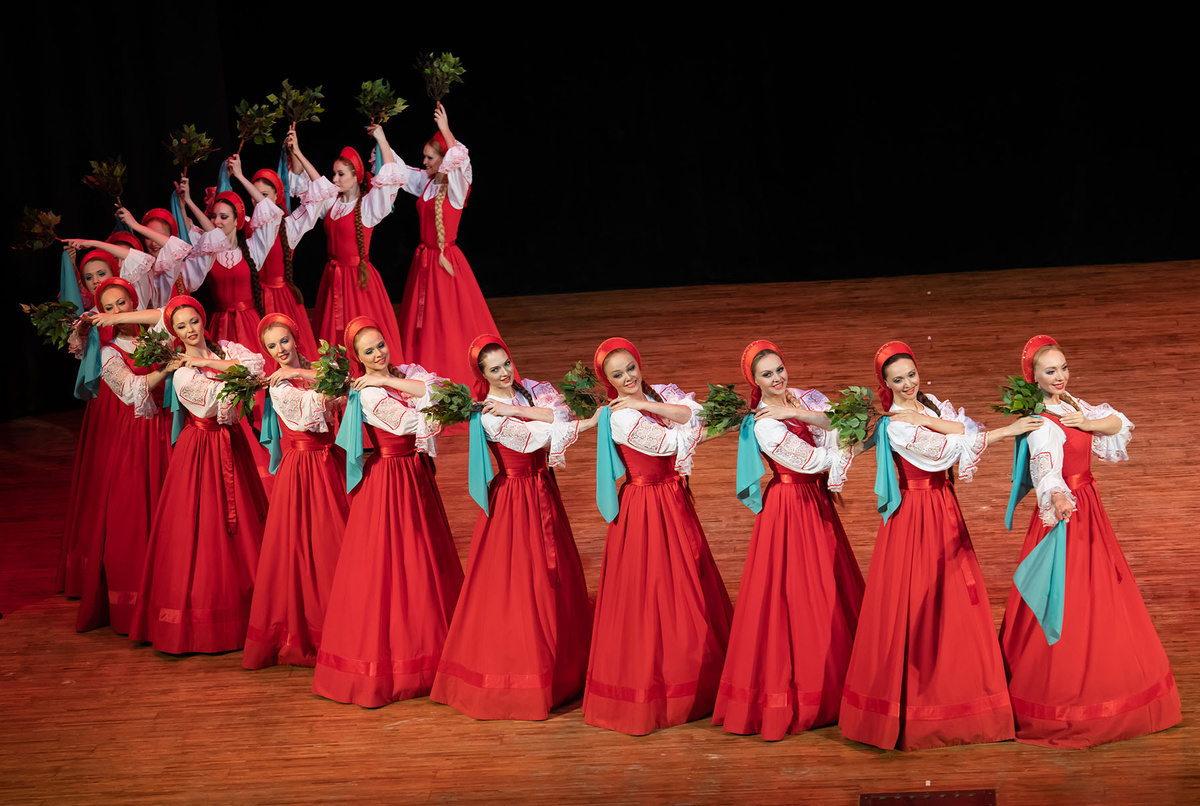 Ансамбль "Берёзка".
