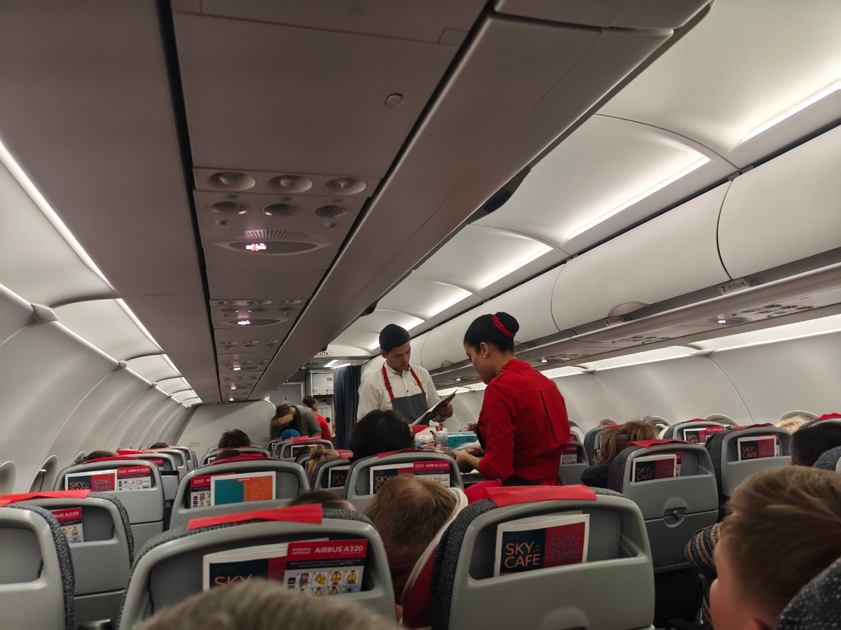 Раздача заказанного питания