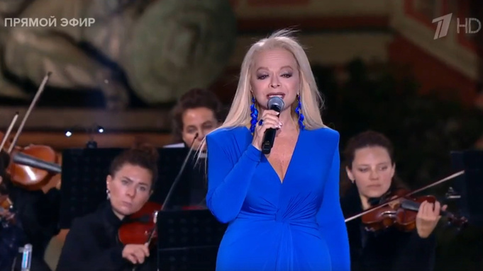 Долина на сцене. Фото Яндекс.Картинки. 