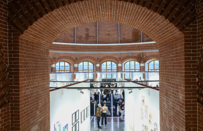    Москва. Ярмарка графики «Обертон» в выставочном пространстве «Тон-центр»Сергей Булкин/ТАСС