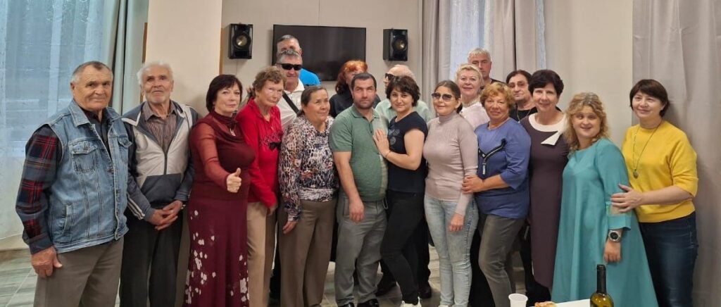    В Обществе инвалидов по зрению всегда есть время для встреч.