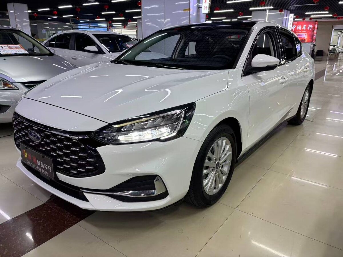 2021 Ford Focus Sedan  - китай / china
