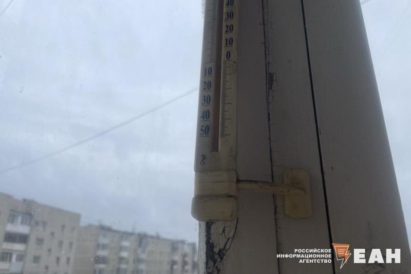    ЕАН / Термометр на окне