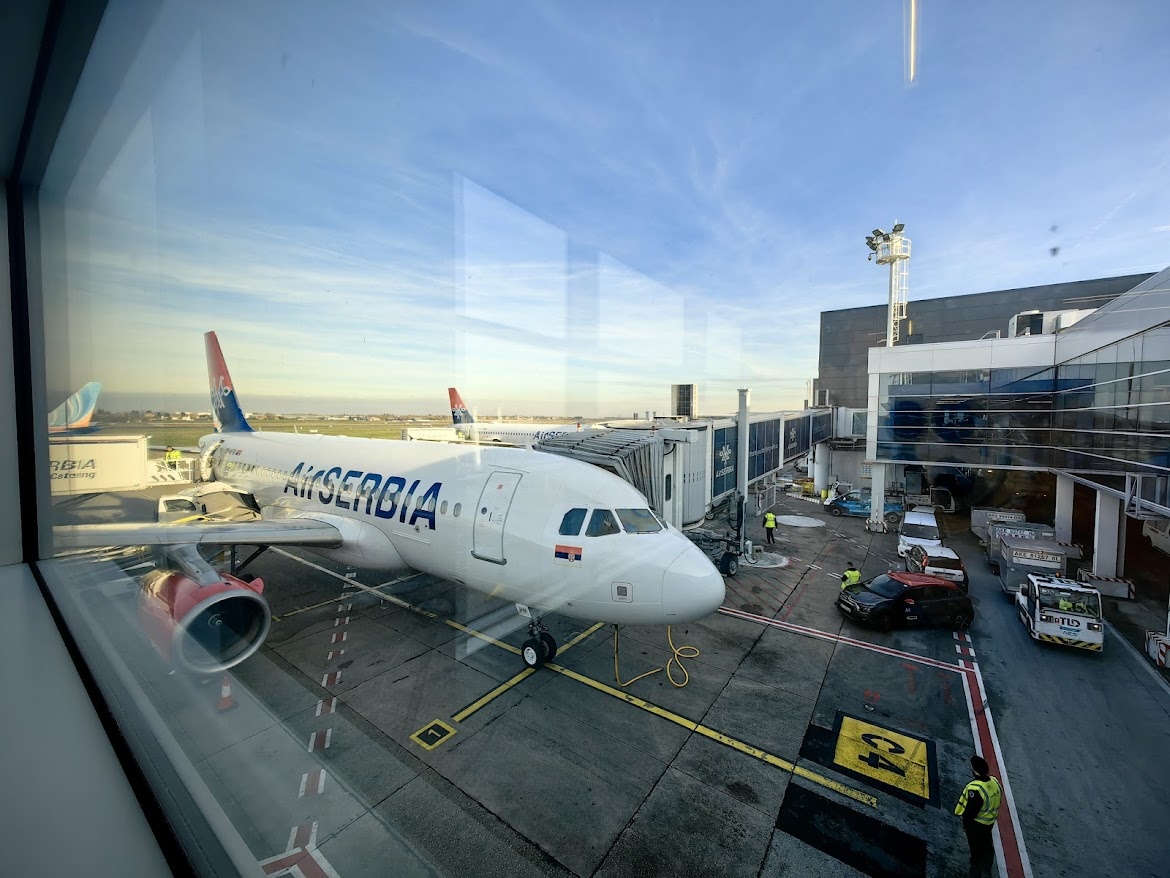 В ожидании вылета. Ваша симка еще не остыла, но скоро замерзнет.