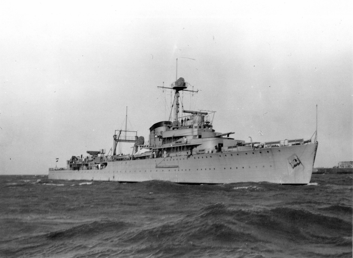 Лидер своего класса "Тромп" около 1938 г.