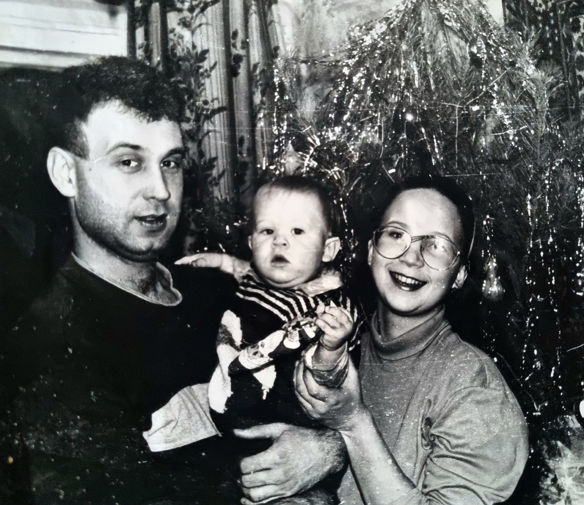 Новый 1996: Первый новый год с любимым сыночком под елочкой! 