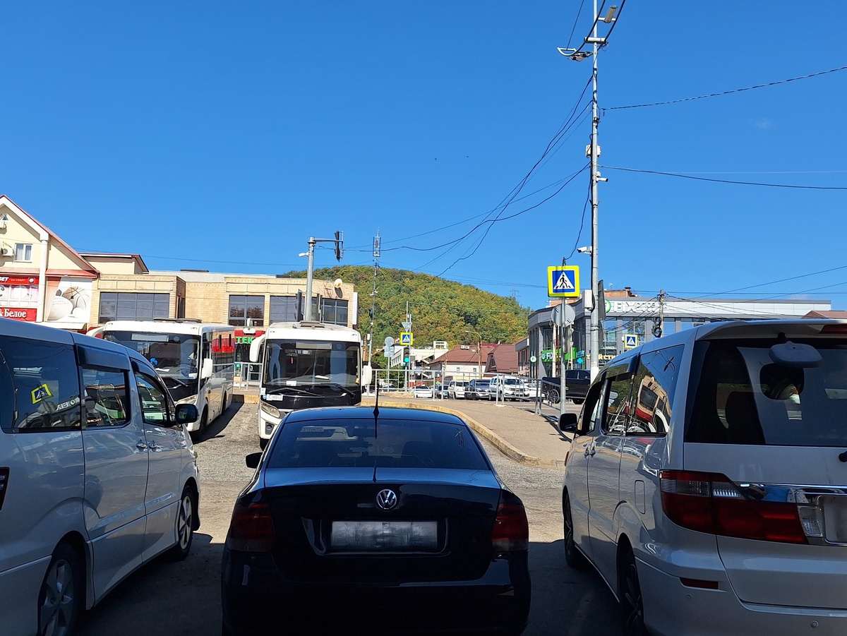 В ожидании автобуса