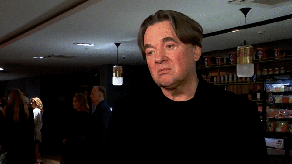 «Вырежьте эту сумасшедшую из эфира»: Эрнст рассказал об «отмене» Долиной на Первом канале