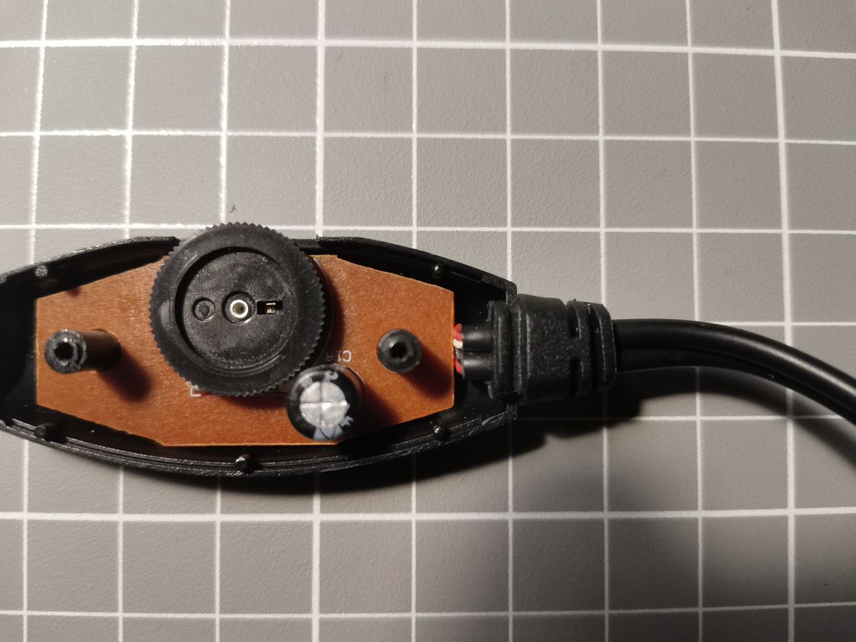 Регулируемый усилитель на кабеле