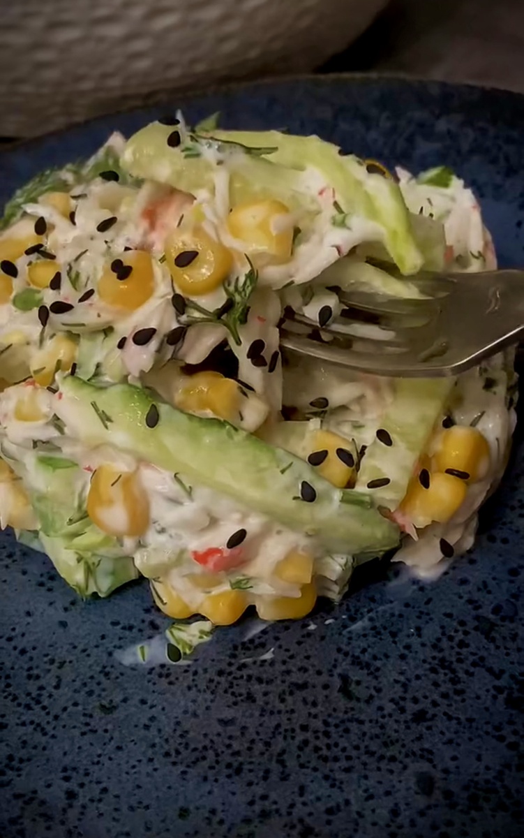 Готовим крабовый салат