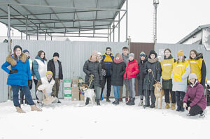 Приют «Сохраняя жизни» всегда открыт для добровольцев из школ Аксайского района и не только! / ФОТО из архива приюта «Сохраняя жизни» Администратор  📷
