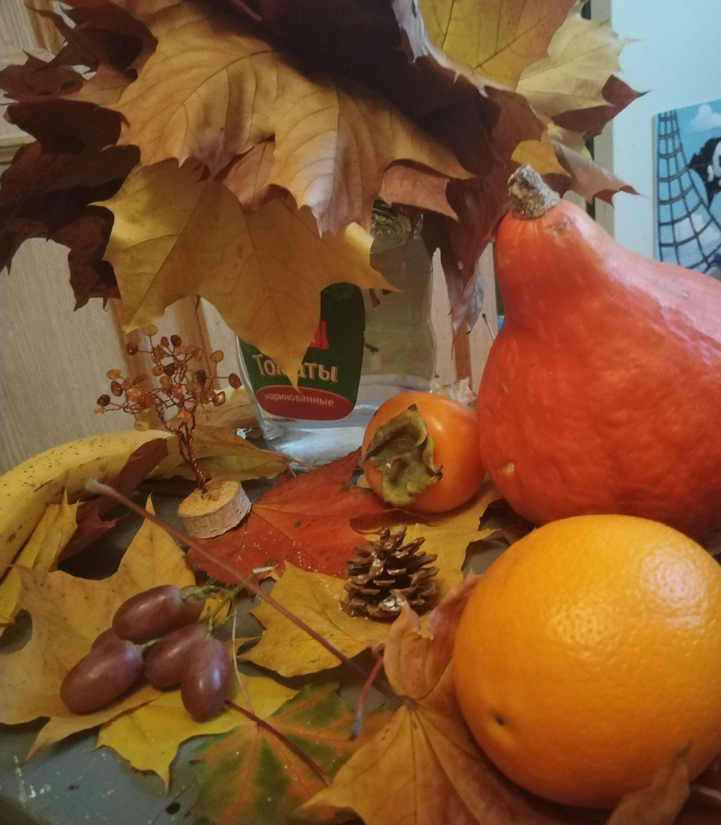НАТЮРМОРТ ОСЕННИЙ, от моих внучек  -  для вдожновения! (из личных фото автора Лидии Шатиловой)  