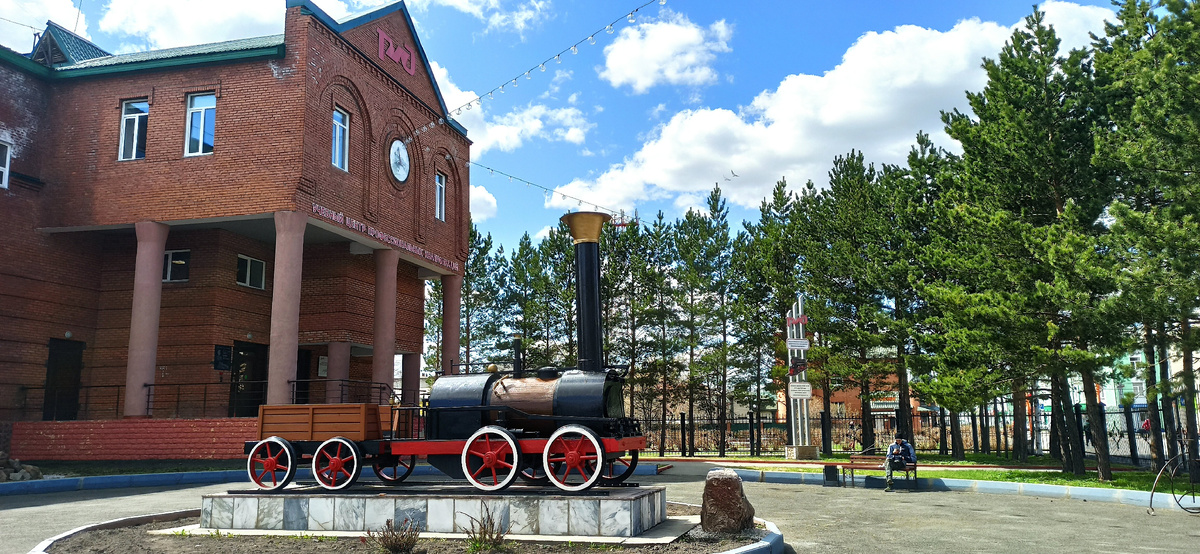 Здание технической школы машинистов. Яндекс Карты. Автор фото LEGION. Дата май 2023 года