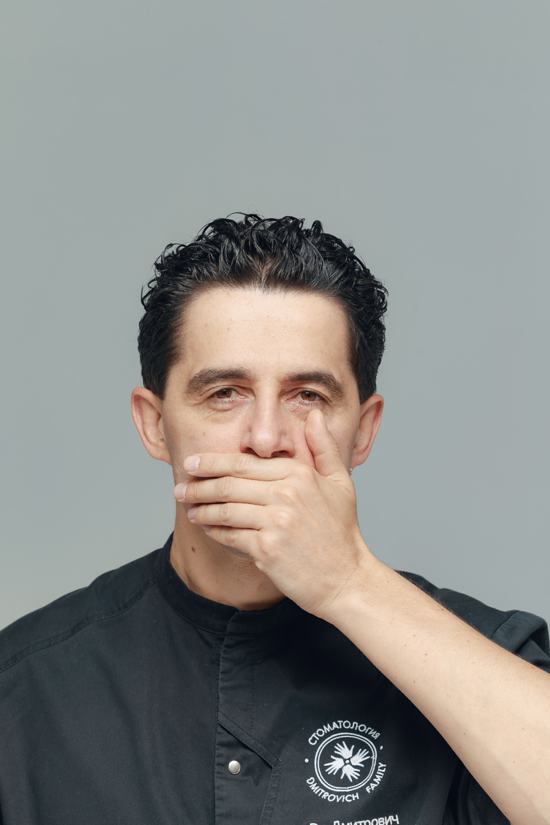 Фотография взята с сайта стоматологии Дмитрович Фэмили https://www.dmitrovich.ru/