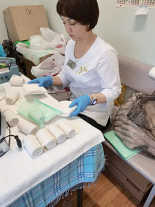 Подготовка ИПП к стерилизации. / ФОТО из архива Л.В. Федорок Администратор  📷
