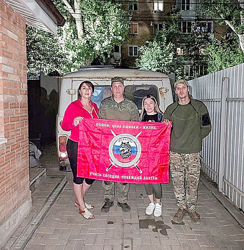    Перед отправкой гуманитарного груза на СВО. / ФОТО из личного архива Л.И. Баевой Администратор