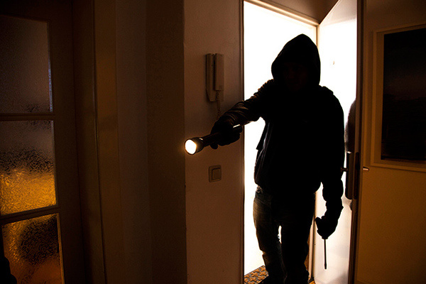 В Шахтах сотрудники полиции раскрыли кражу из домовладения