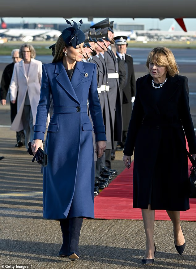 Кэтрин и супруга президента Германии Эльке Буденбендер. Источник фото: dailymail.co.uk