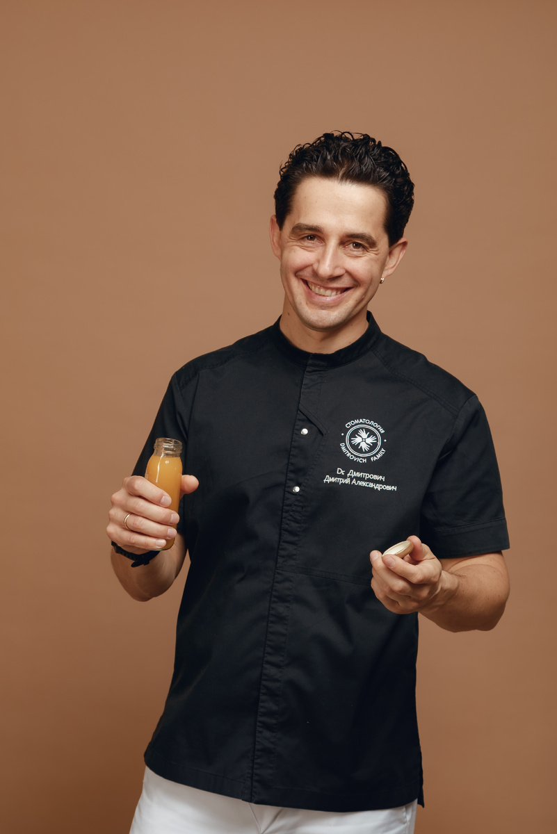 Фотография взята с сайта стоматологии Дмитрович Фэмили https://www.dmitrovich.ru/