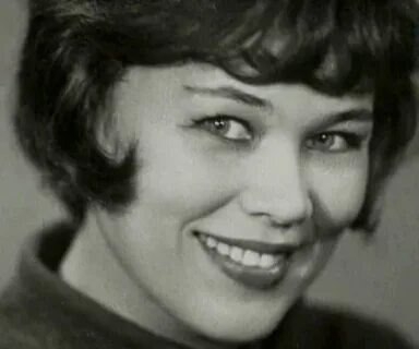 Фото из интернета. Люсьена Овчинникова, актриса театра и кино.